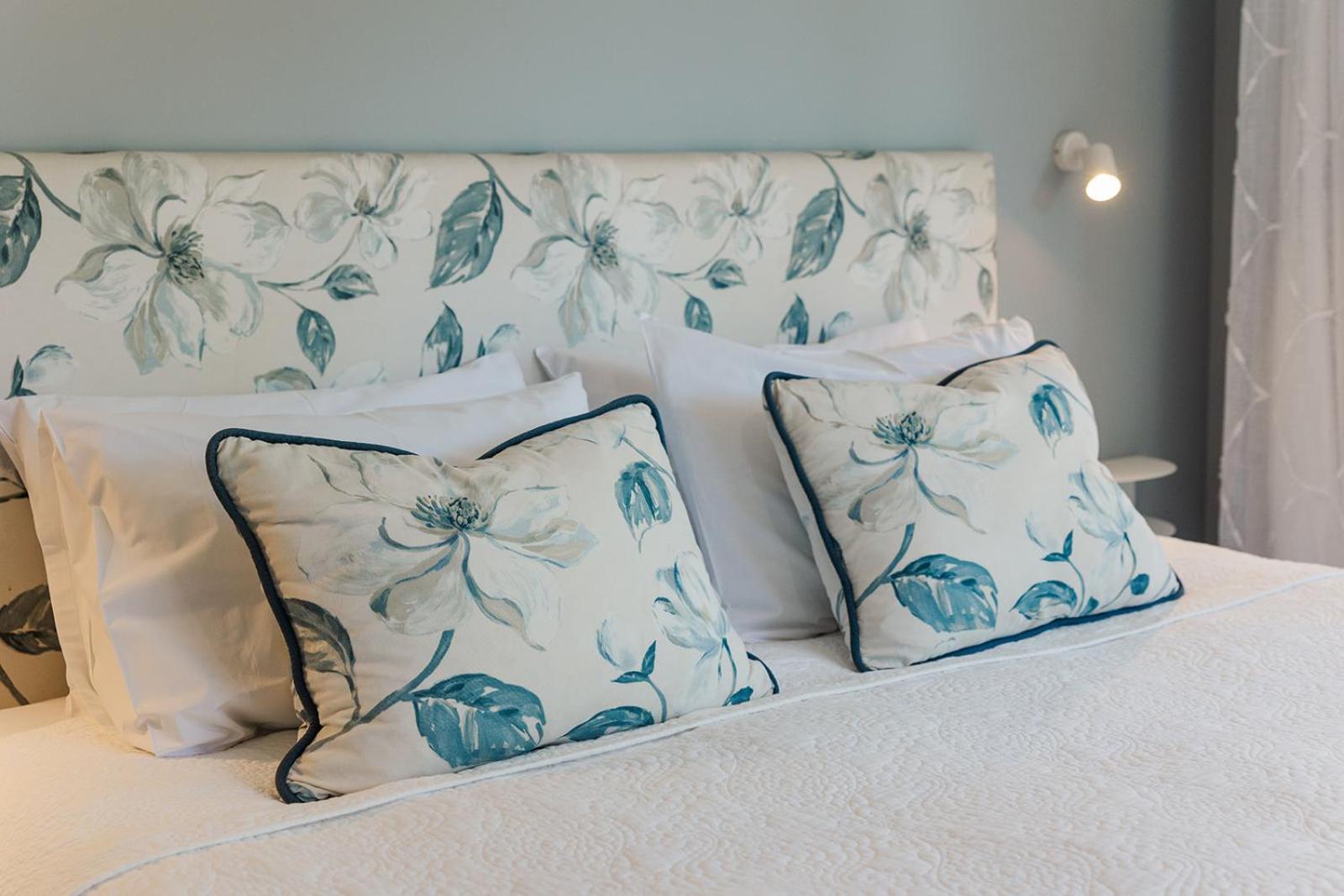 Revive On Oakview Boutique Beauty And Accommodation Ашбертон Экстерьер фото